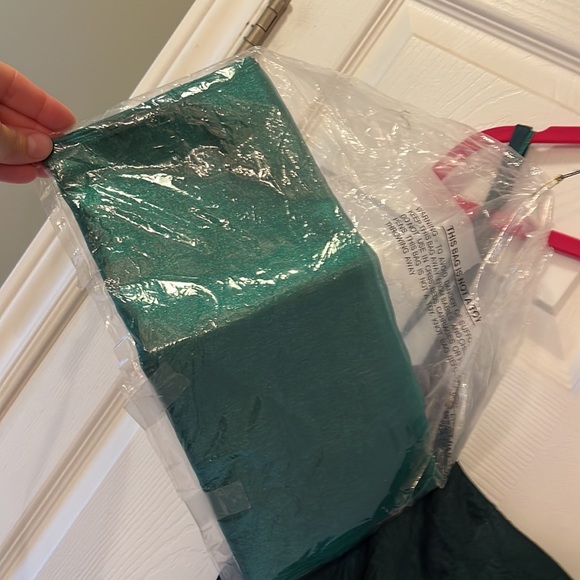 Simon Chang emerald dress Fit and Flair - Picture 5 of 5